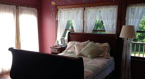 The Yorkshire Inn Phelps Экстерьер фото